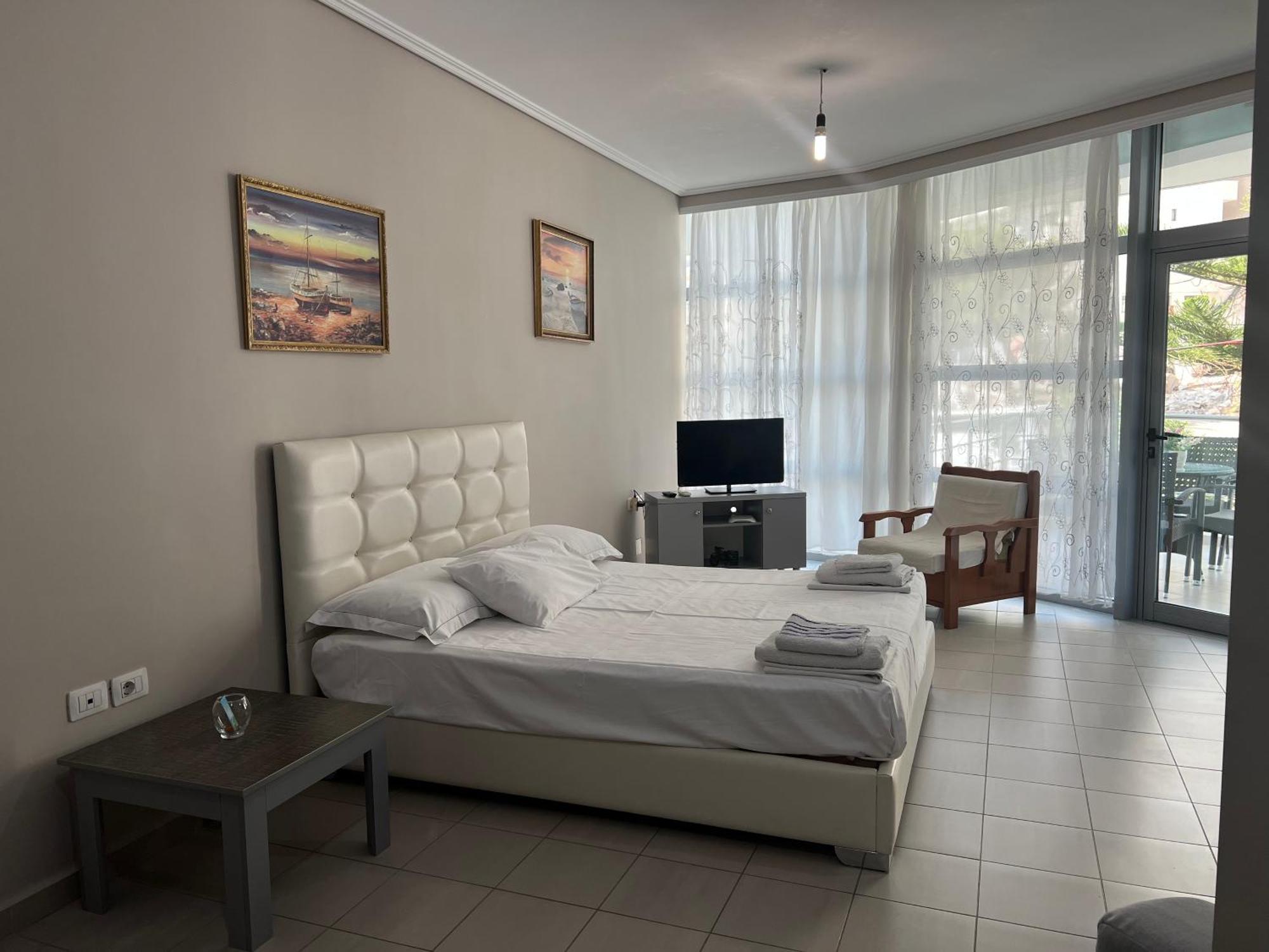 Lorenso Guest House Sarandë Exterior foto